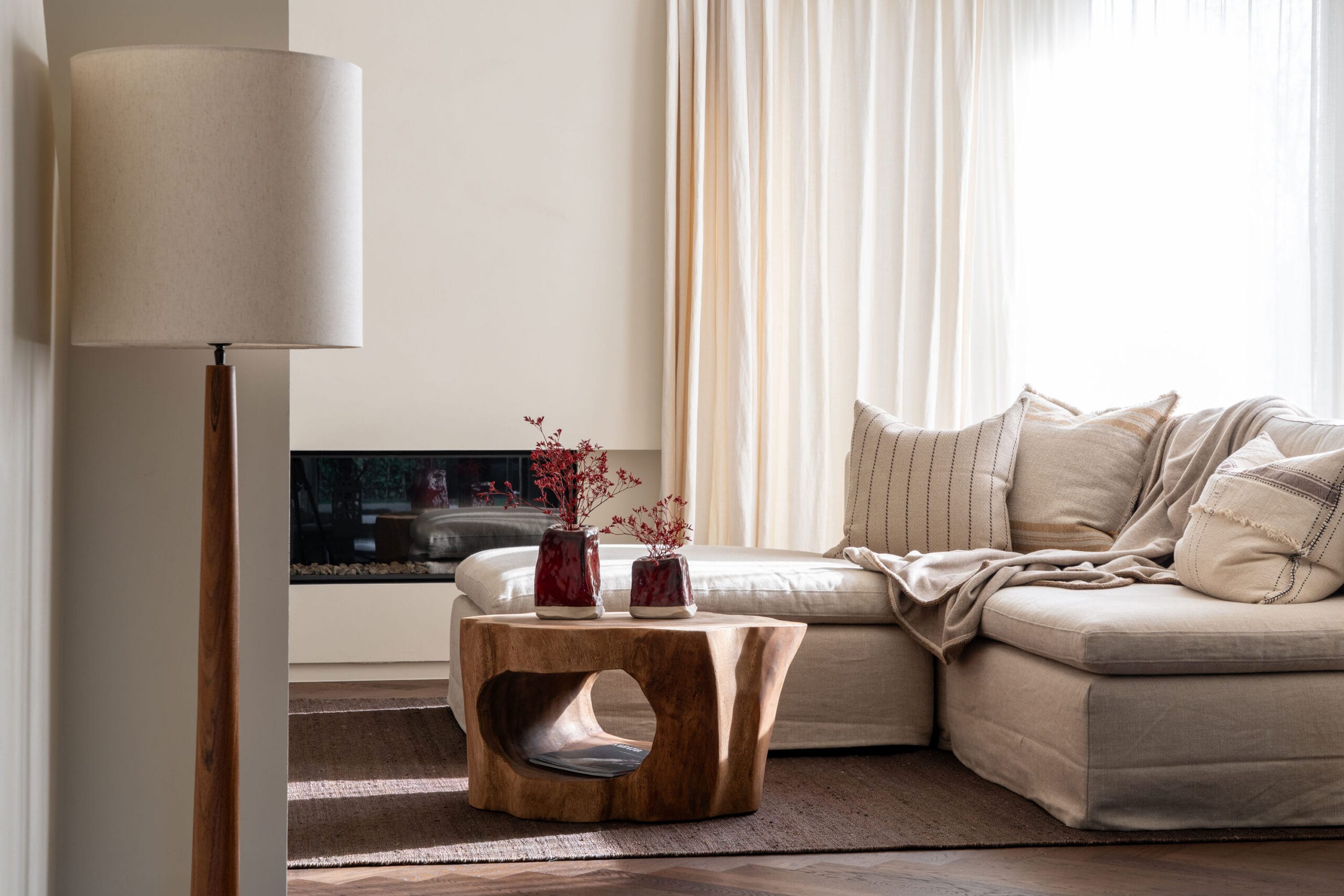 Coffee table suar wood