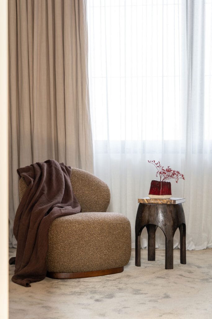 Side table mango wood