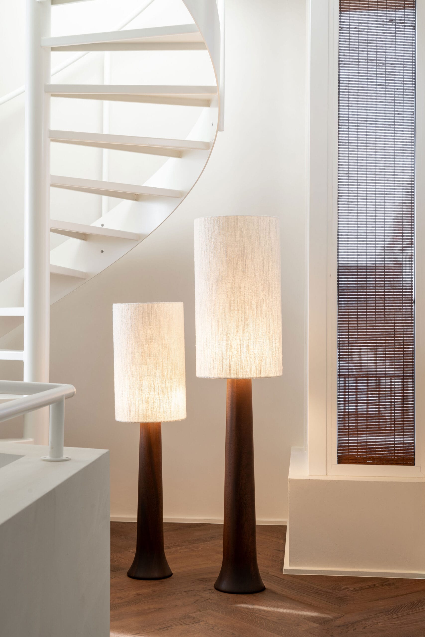 Floor lamp mahogany