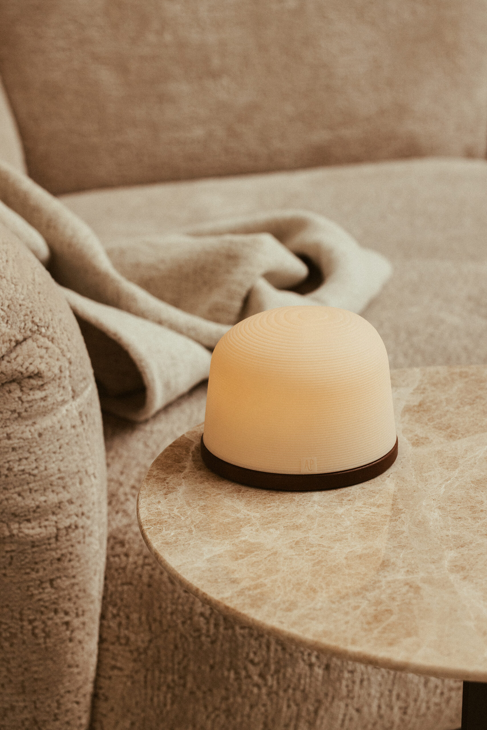 Rechargable table lamp large