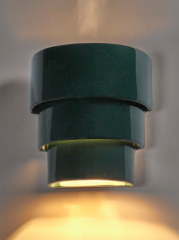 Wall lamp