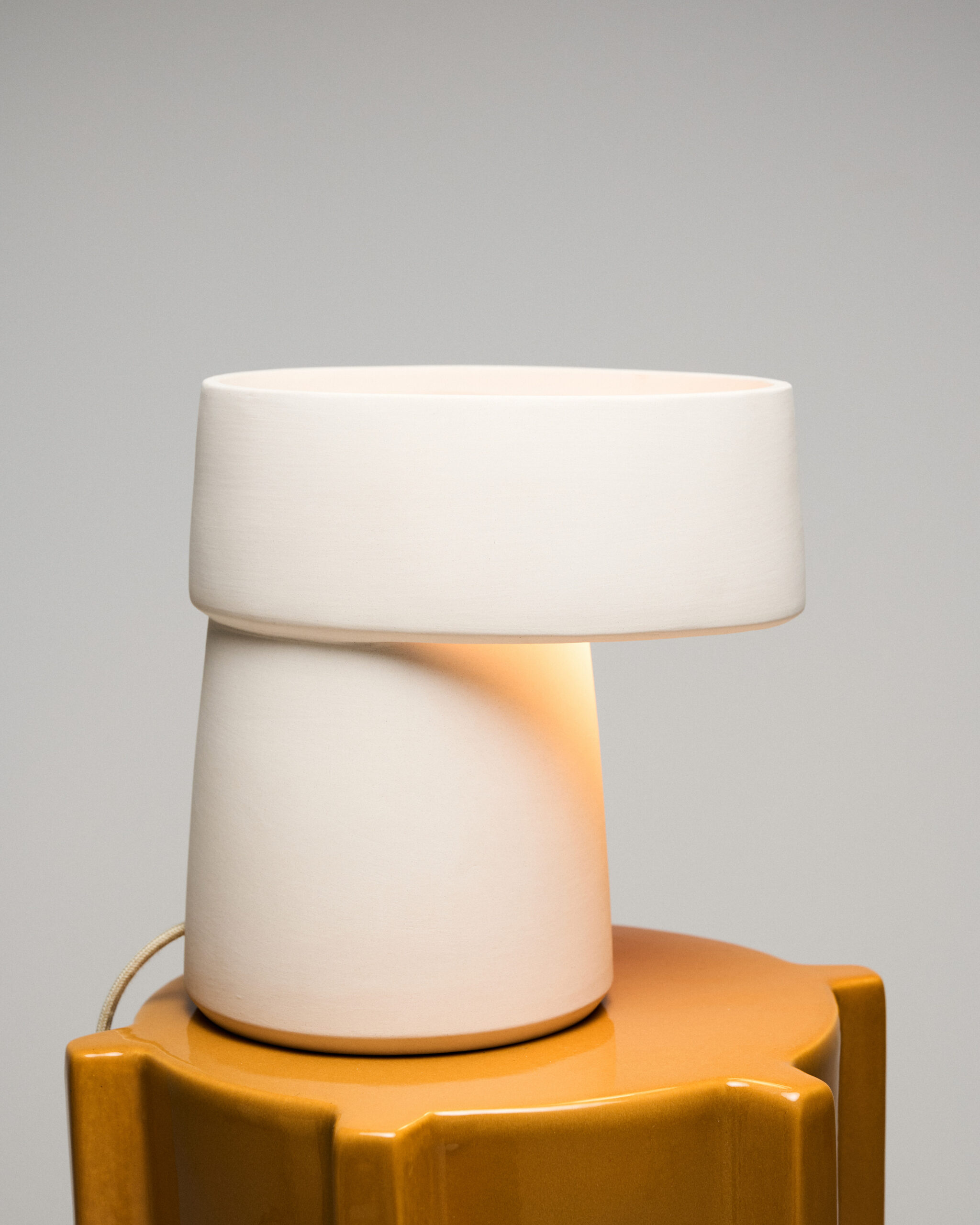 Table lamp beige
