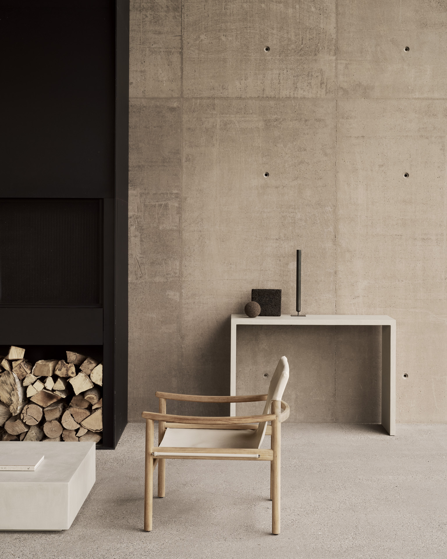 Outdoor lounge chair