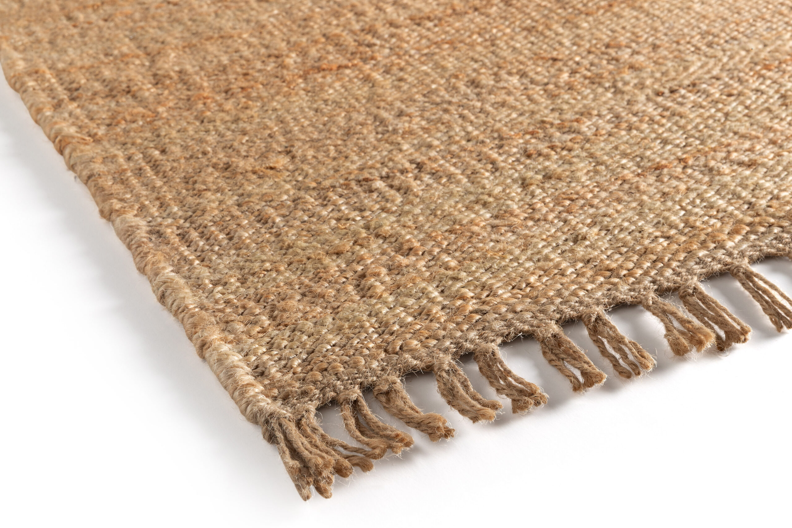Hemp rug with fringes