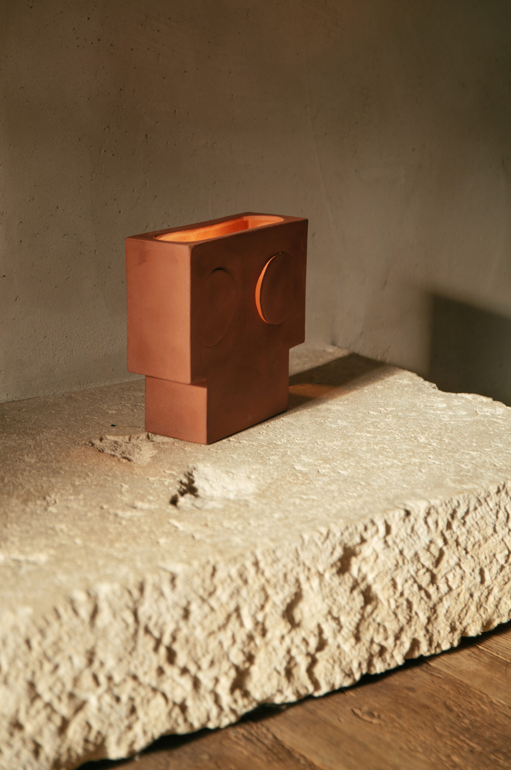 Table lamp