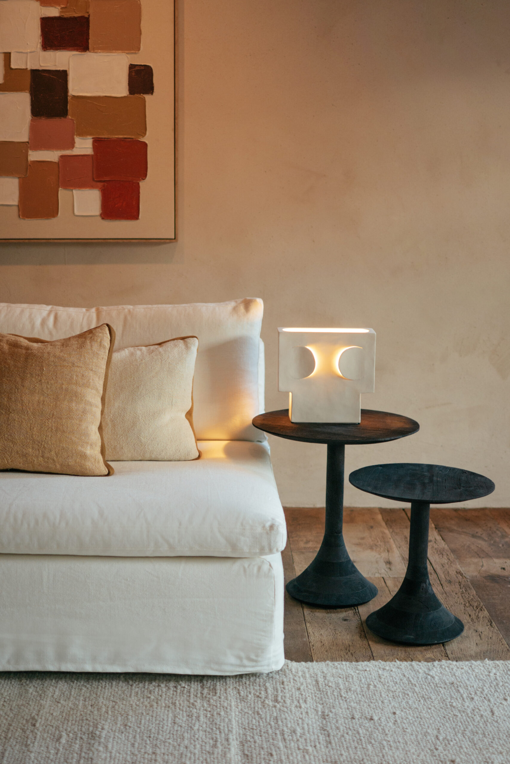 Table lamp