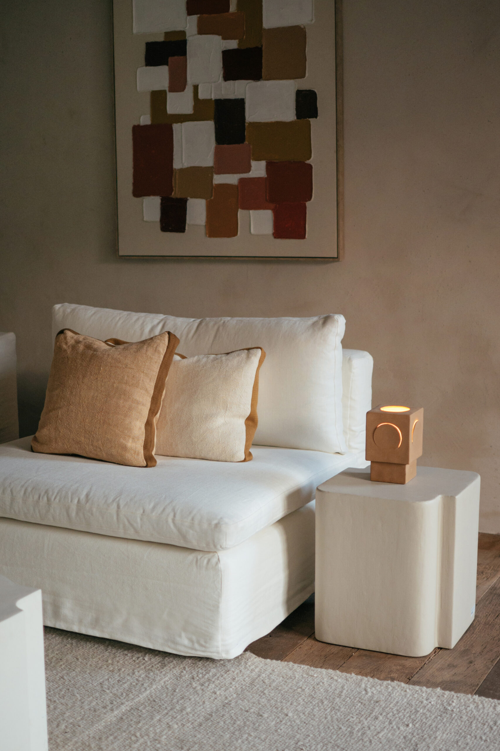 Table lamp