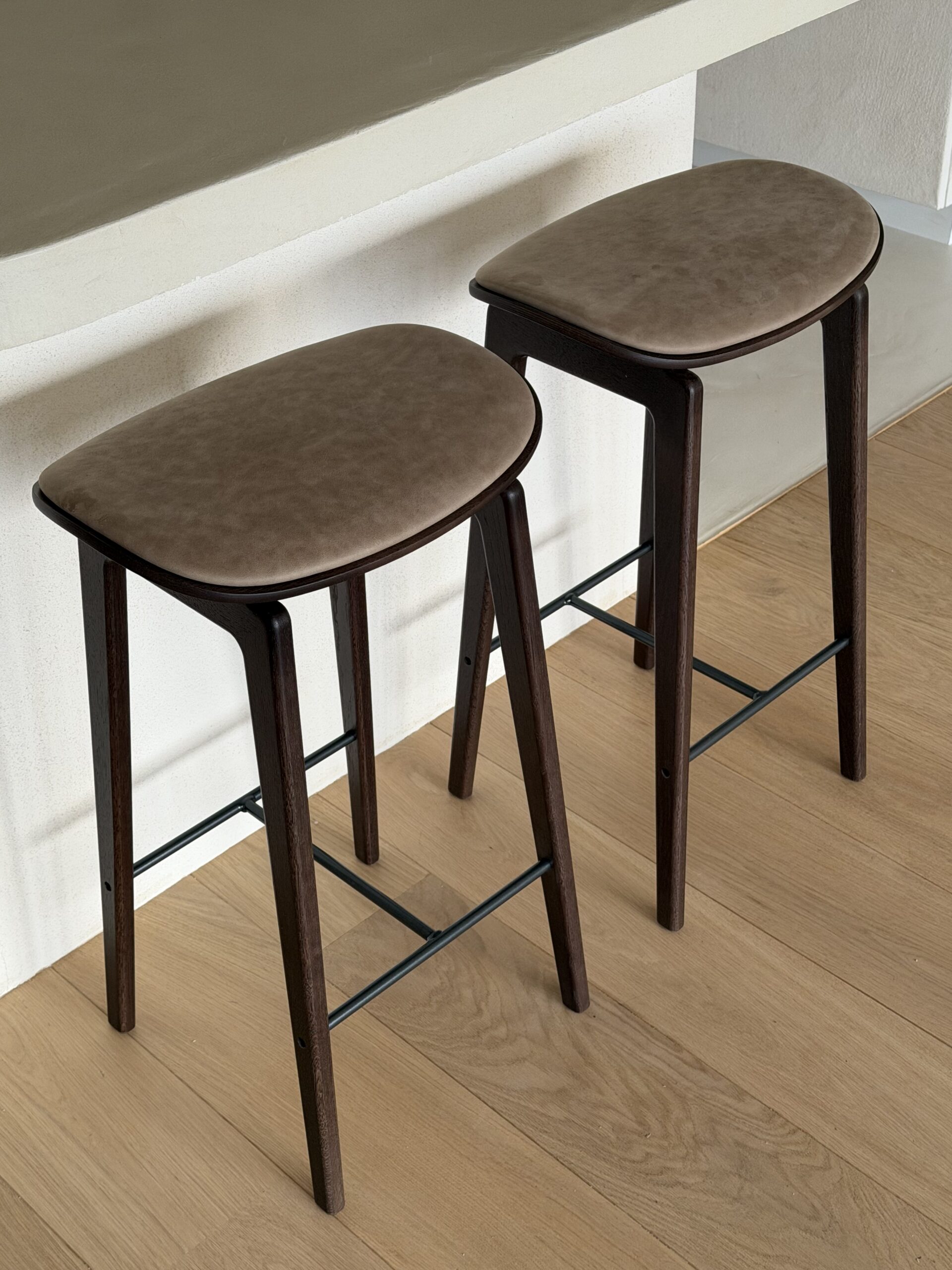 Counter stool