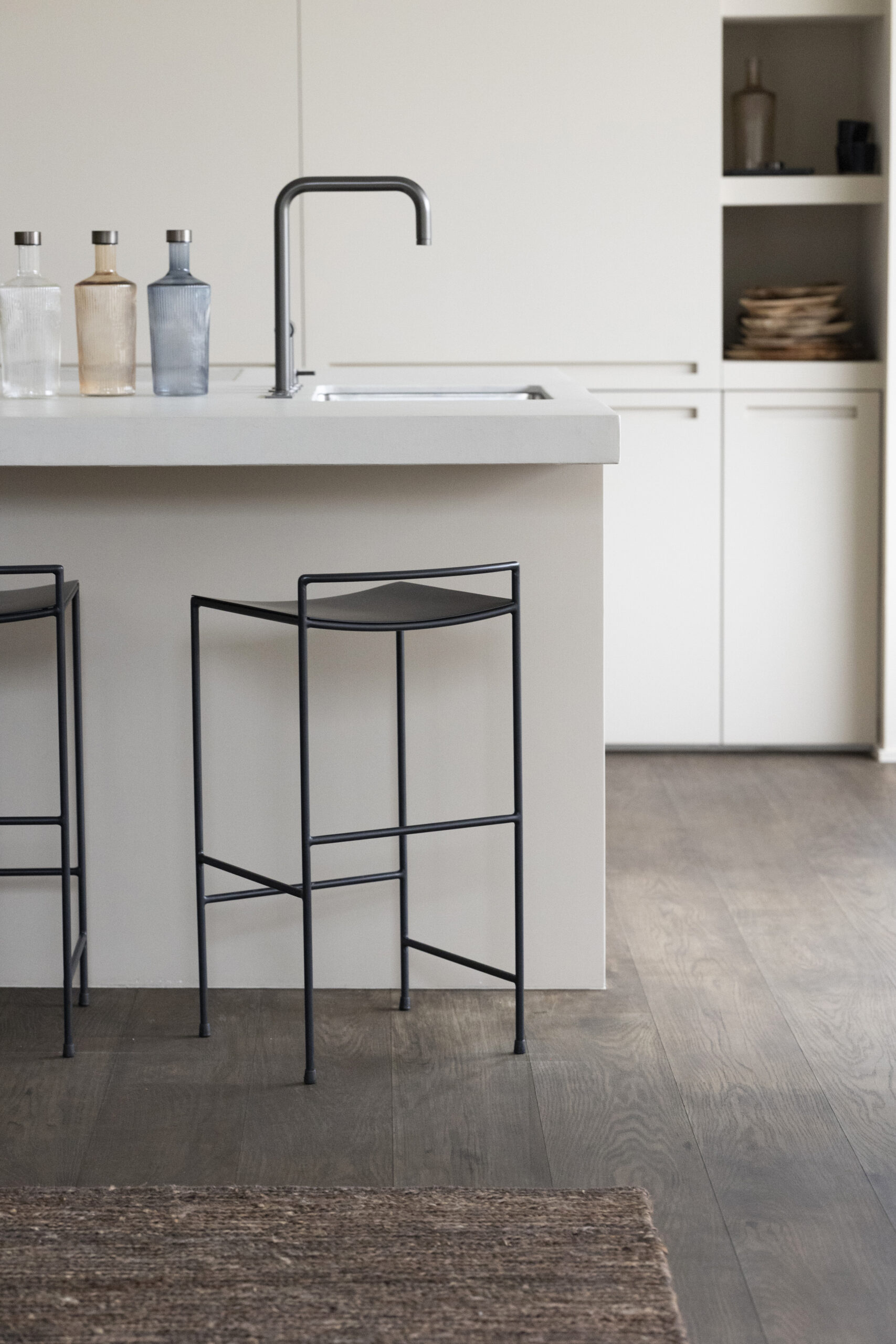 Counter stool black iron