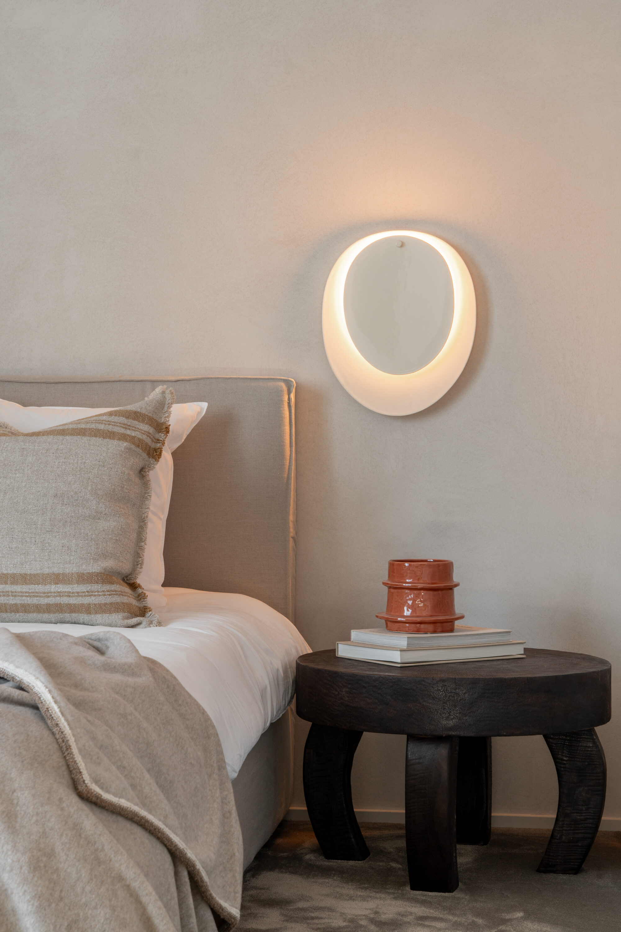 Wall lamp beige
