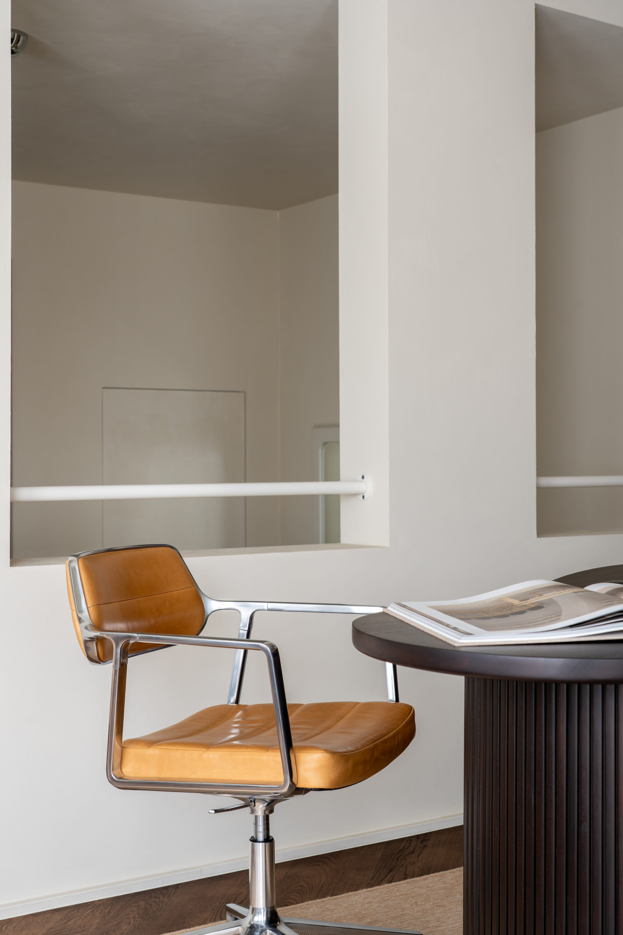 Desk chair