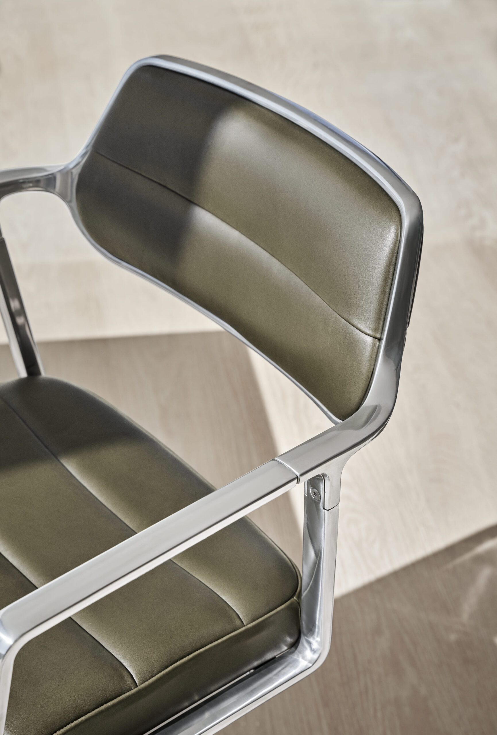 Desk chair