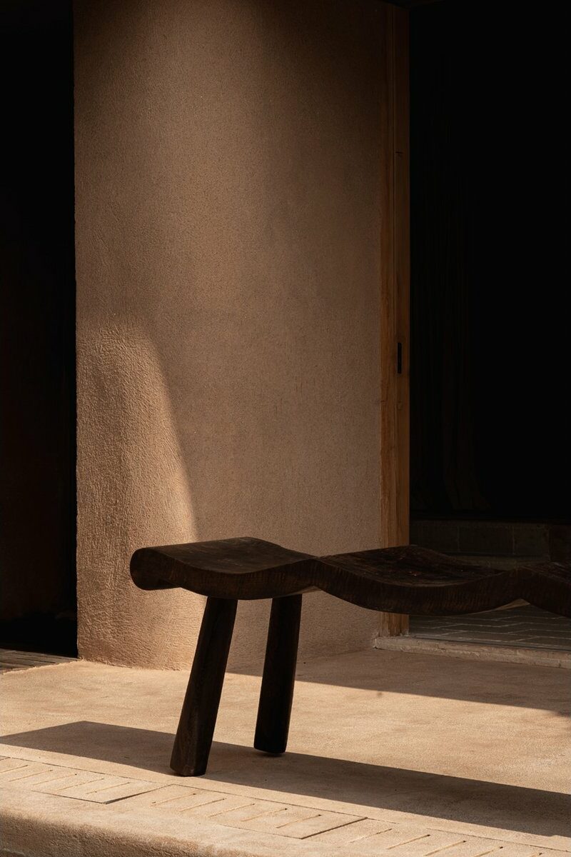 Bench dark walnut